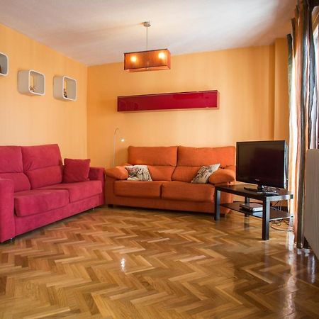 Vut Plaza De La Fruta Apartment Ávila Luaran gambar
